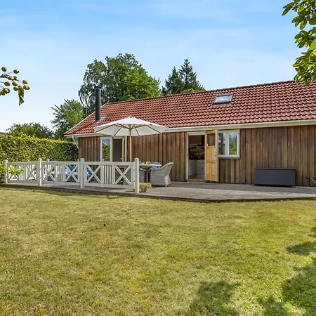 Elviira - 200m From The Sea By Interhome Feriehus Bøtø By